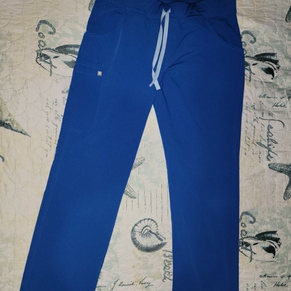 Figs Cargo Pant - Picture 2 of 5